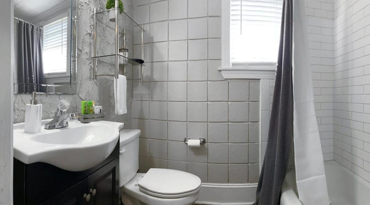 Amazing Cottage - Located On Blue Mile - Close To Gsu! สเตทส์โบโร ภายนอก รูปภาพ
